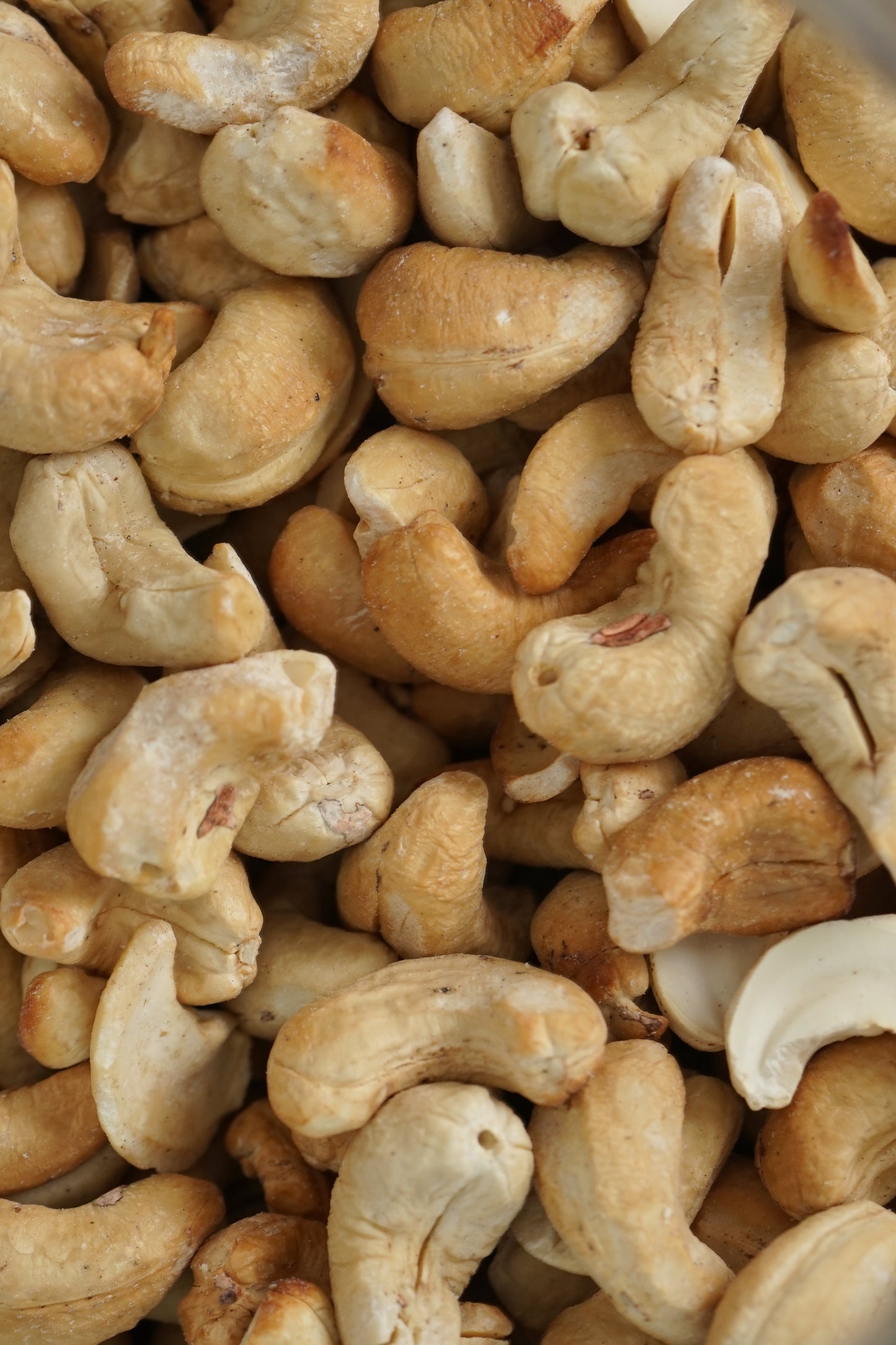 ROASTED CASHEW NUTS (CAGAYAN DE ORO, MISAMIS ORIENTAL)- AVAILABLE AROUND APRIL